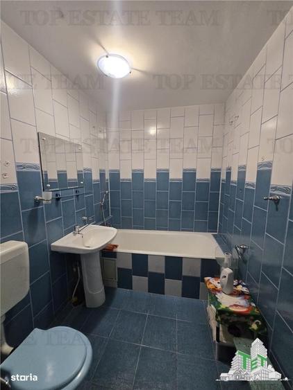 Apartament cu 3 camere în Uverturii