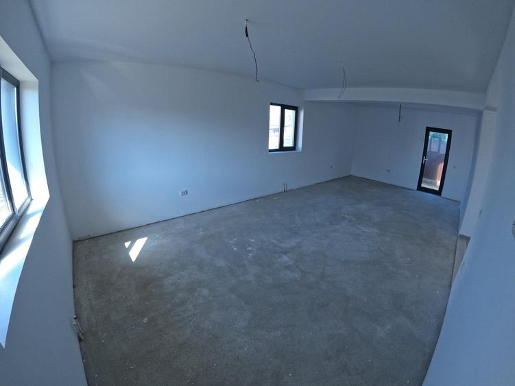 Casă individuală cu 3 camere cu Canalizare în Semicentral