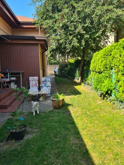 Casă individuală cu 5 camere cu Canalizare în Central