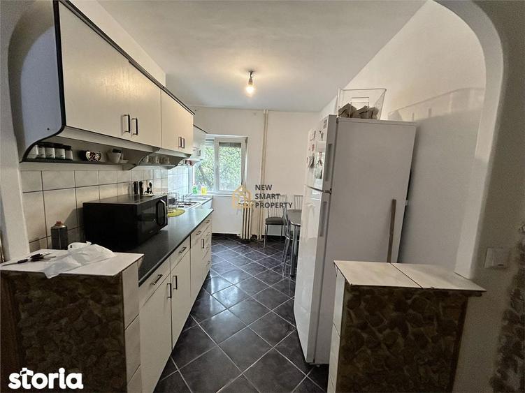 De vanzare apartament 3 camere Nufarul, etaj 1 - 4
