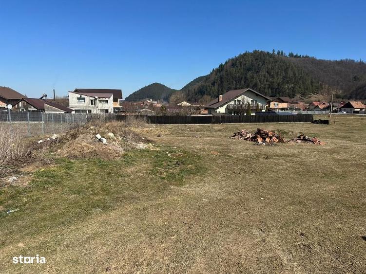 Teren Intravilan cu PUZ intrare Glejerie Rasnov - 1