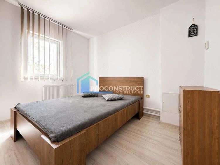 Apartament cu 3 camere semidecomandat în Buziașului