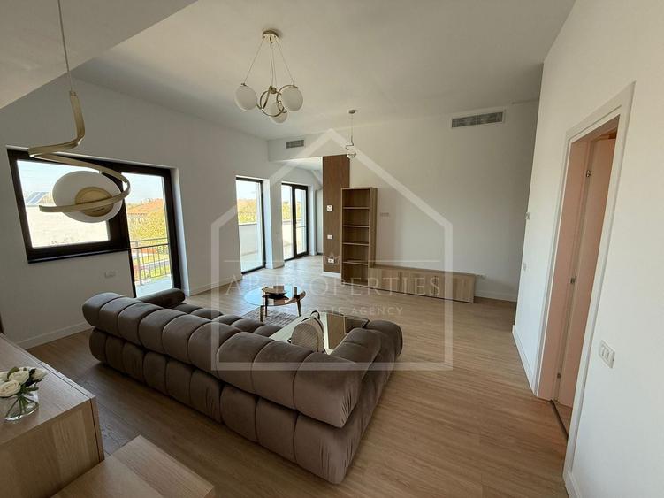 Apartament cu 2 camere semidecomandat, mobilat în Străulești