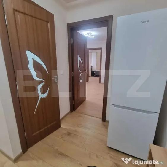 Apartament 3 camere, 40 mp, zona Micro 3 - 2