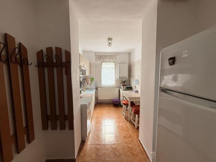 Apartament cu 2 camere semidecomandat, mobilat în Platoul Izvor