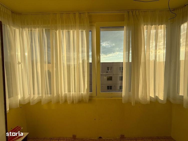 Apartament cu 2 camere decomandat în Triaj
