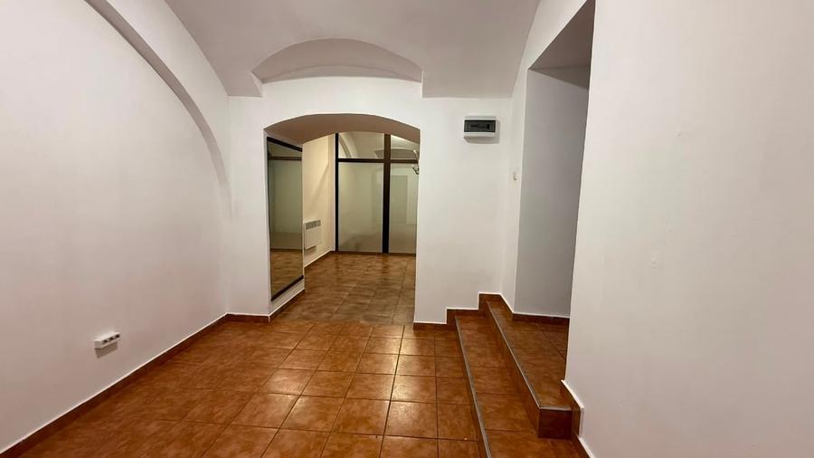 Apartament cu 2 camere decomandat în Ultracentral