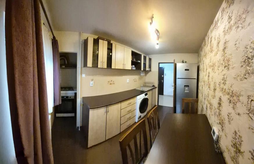 Apartament cu 3 camere în Apusului