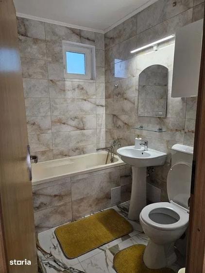 Apartament cu 2 camere decomandat în Cornișa