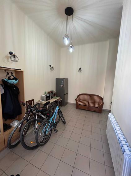 Apartament cu 2 camere semidecomandat în Ultracentral