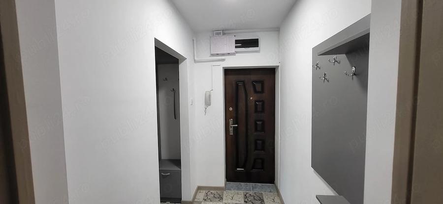 Apartament cu 2 camere semidecomandat, mobilat în Tomis III