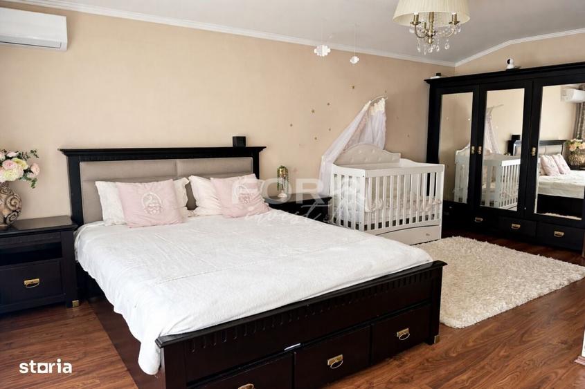 Casă cu 4 camere cu Teren 471 Mp în Sânmartin