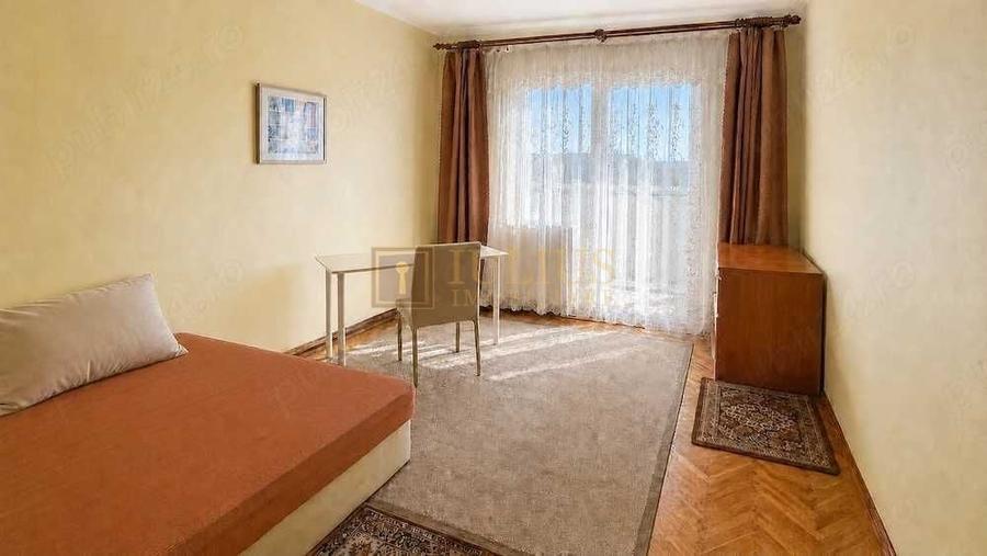 Apartament cu 3 camere decomandat, mobilat în Complex Studențesc