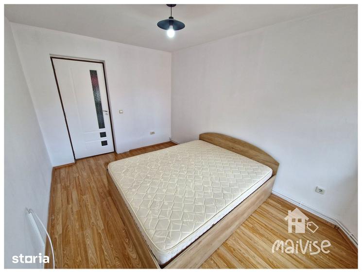 Casă cu 3 camere cu Teren 500 Mp în Tractorul