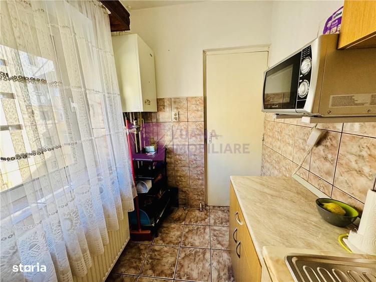 Apartament o camera de vanzare | Compa | etaj 2 | renovat | pivnita - 2
