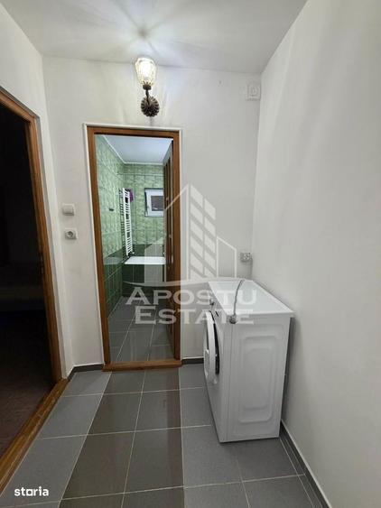 Apartament cu 2 camere, mobilat în Soarelui
