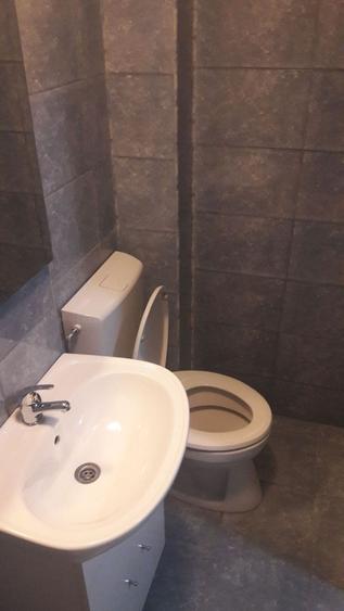 Garsonieră decomandată în Lipovei