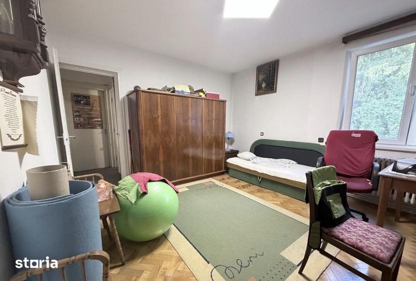 Apartament cu 3 camere în 7 Noiembrie