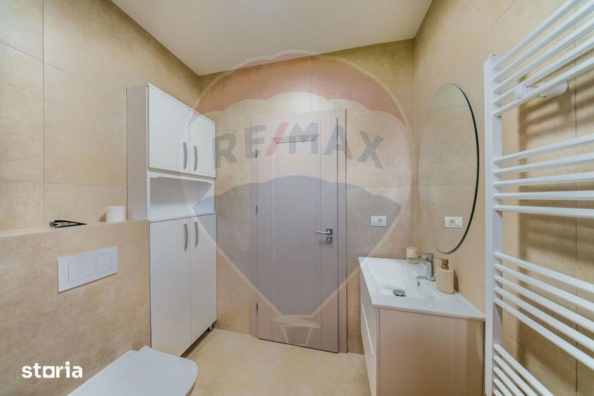 Apartament cu 3 camere, mobilat în Funcționarilor