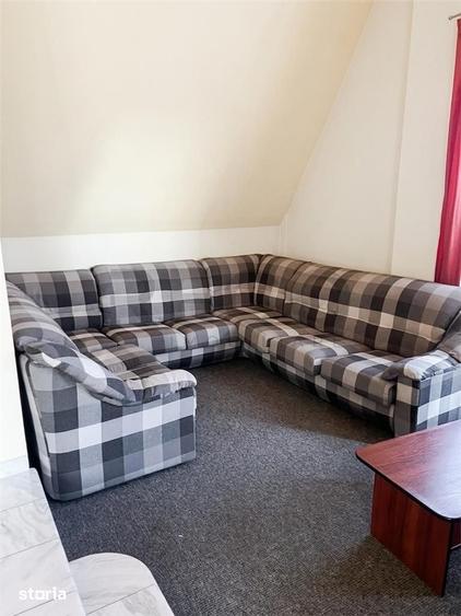 Casă cu 5 camere cu Teren 8030 Mp în Sânmartin
