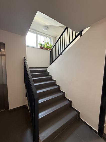 Apartament cu 2 camere semidecomandat, mobilat în Sânnicoară