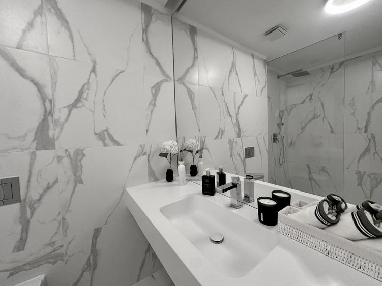 Apartament cu 3 camere decomandat, mobilat în Floreasca