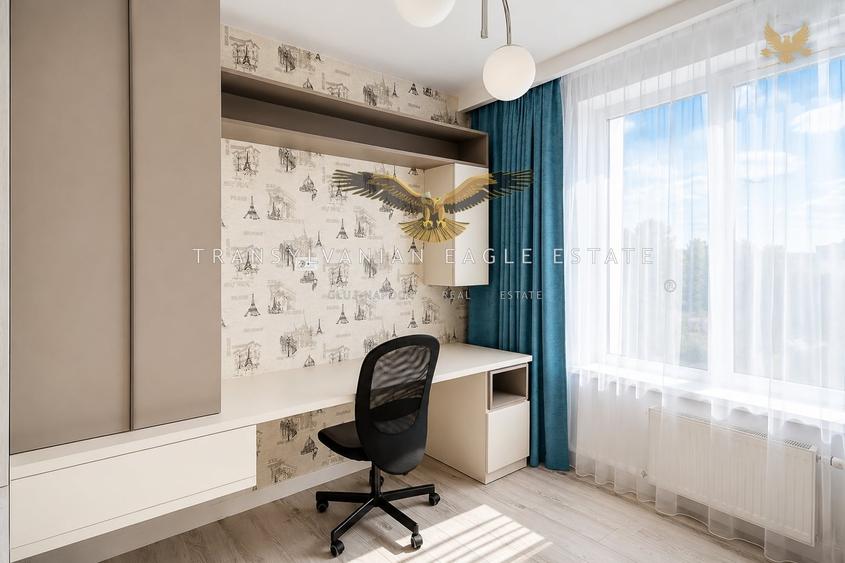 Apartament cu 3 camere semidecomandat, mobilat în Hașdeu