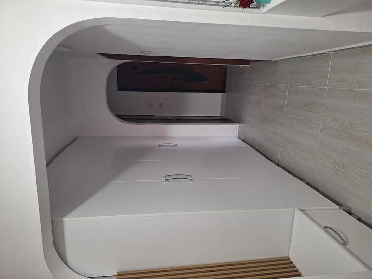 Apartament cu 3 camere decomandat în Rogerius