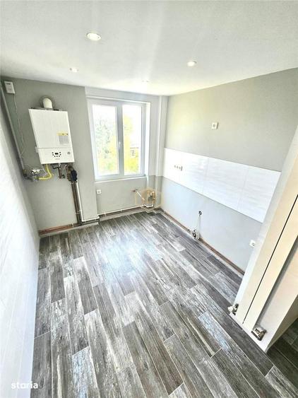 Apartament cu 2 camere decomandat în Botizului