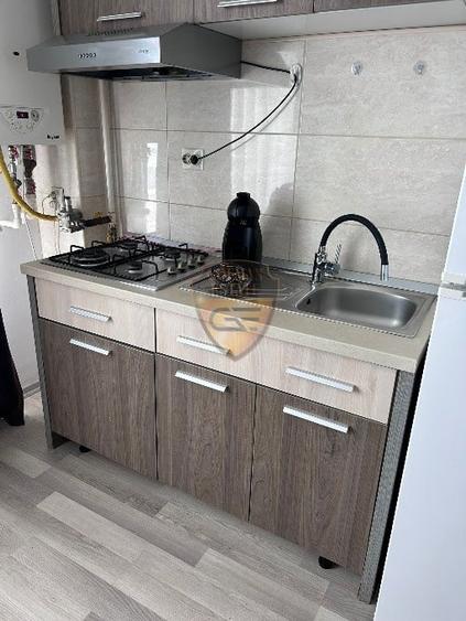 2 camere Summerland Mamaia cu vedere la mare 47mp et 6/9 lift parcare in complex - 9