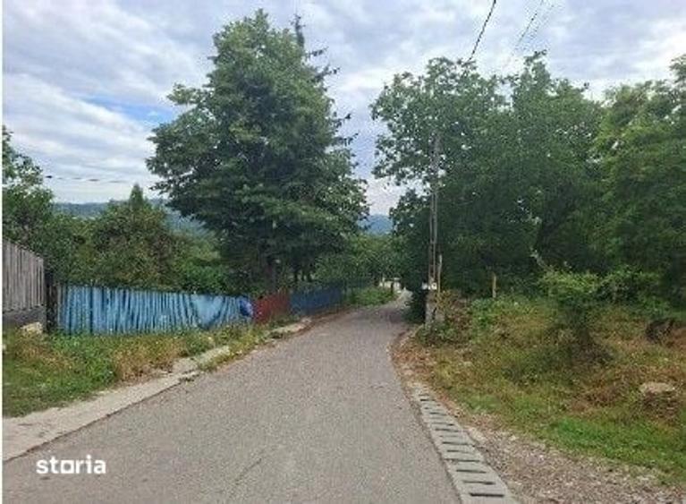 Casă cu 6 camere cu Teren 1310 Mp în Măgura