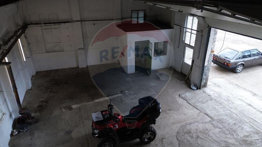 Spațiu industrial, de 126 mp, în Bartolomeu
