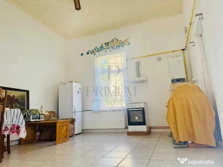 Apartament cu 3 camere decomandat, mobilat în Central