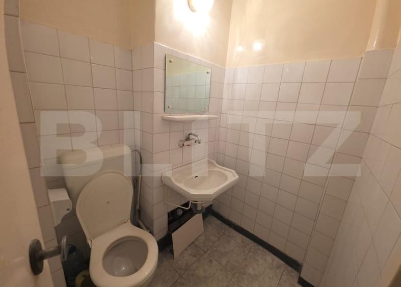 Apartament cu 3 camere decomandat, mobilat în Calea Sighisoarei