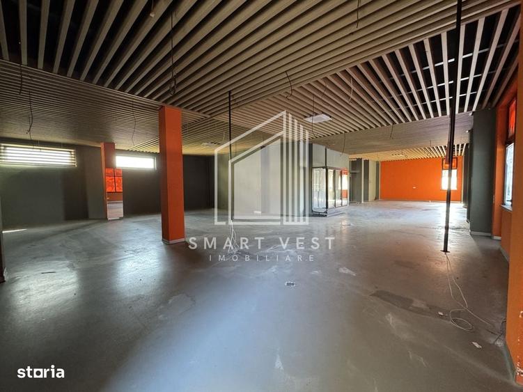 Spațiu comercial, de 250 mp, în Central
