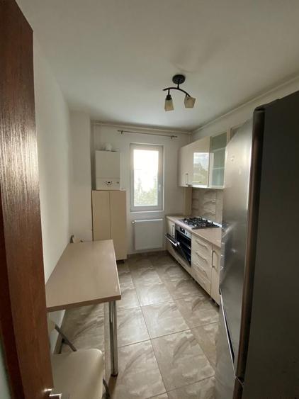 Apartament cu 2 camere decomandat în Vitan
