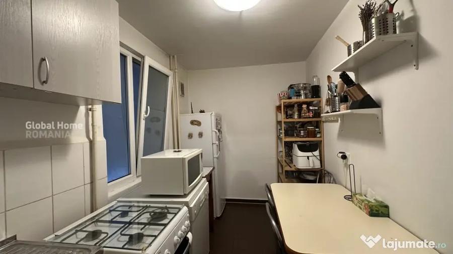 Apartament cu 2 camere decomandat în Calea Victoriei