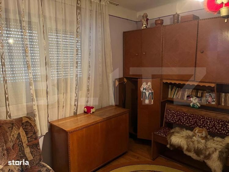 Casă cu 3 camere în Rontău