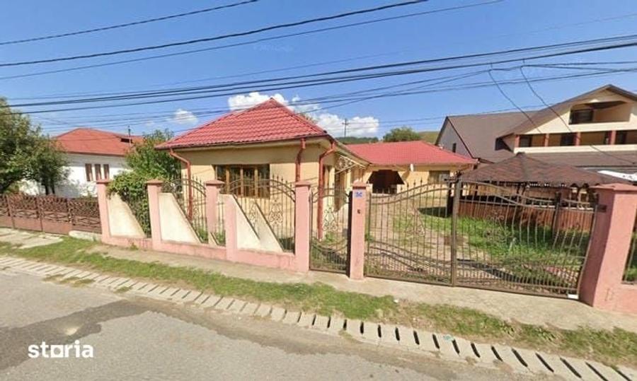 Casă cu 3 camere cu Teren 600 Mp în Câmpuri