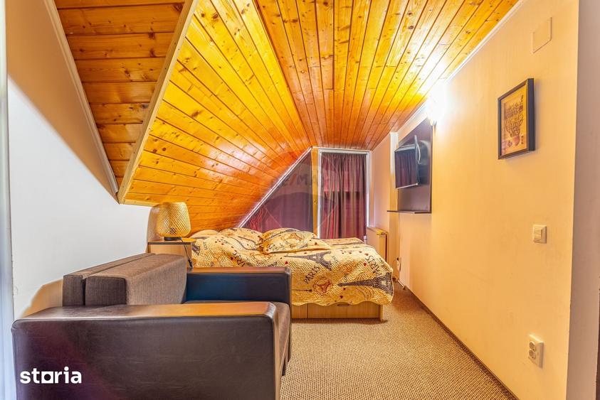 Casă cu 6 camere cu Teren 500 Mp în Central