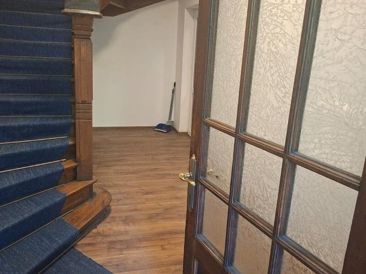 Birou, de 70 mp, în Centrul Civic