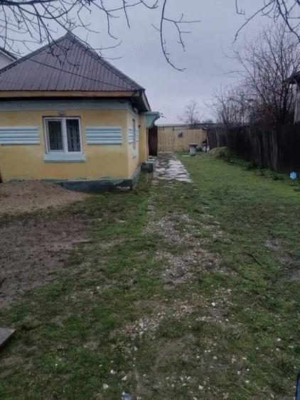 Casă cu 2 camere cu Teren 544 Mp în Central