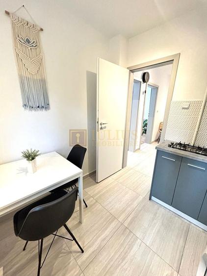 Apartament cu 2 camere decomandat, mobilat în Punctele Cardinale