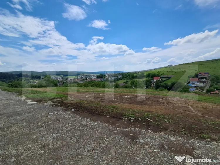 Teren Intravilan, 1000 mp, zona Livezeni - 1