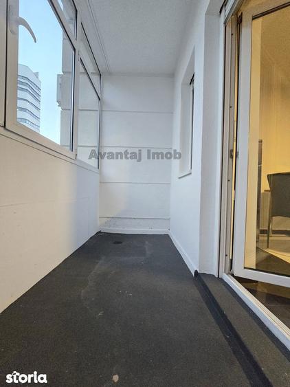 Apartament cu 3 camere, mobilat în Decebal