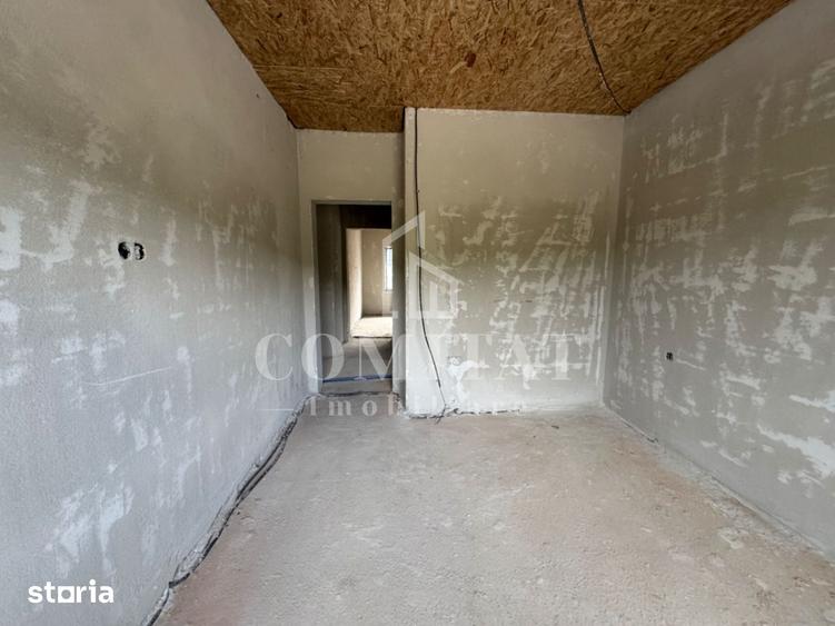 Casă cu 4 camere decomandat cu Teren 459 Mp în Baciu