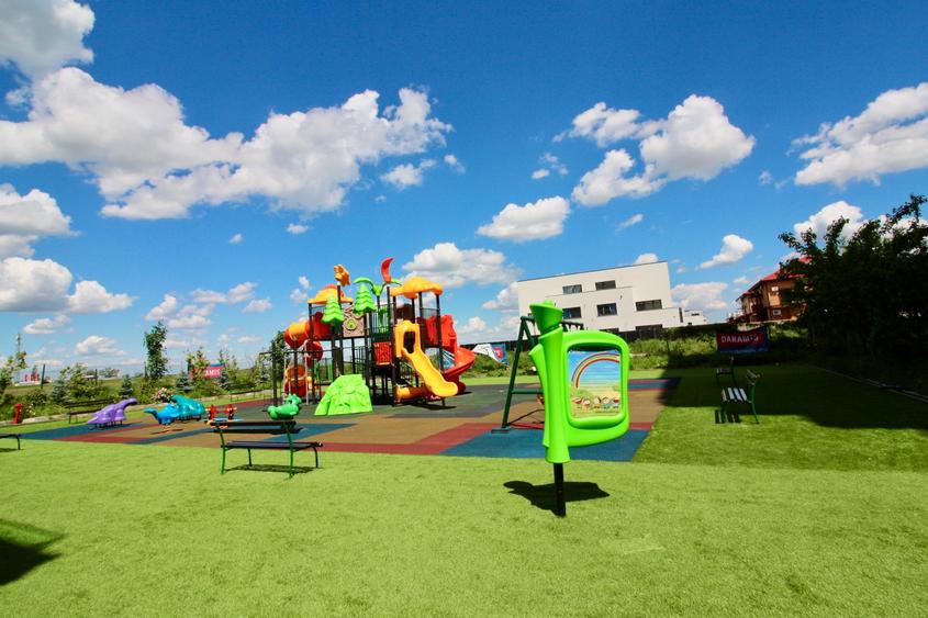 Apartament cu 3 camere decomandat, mobilat în Pipera