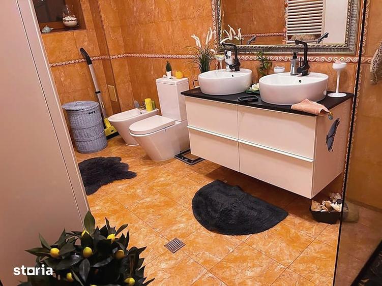 Casă cu 4 camere cu Teren 518 Mp în Central