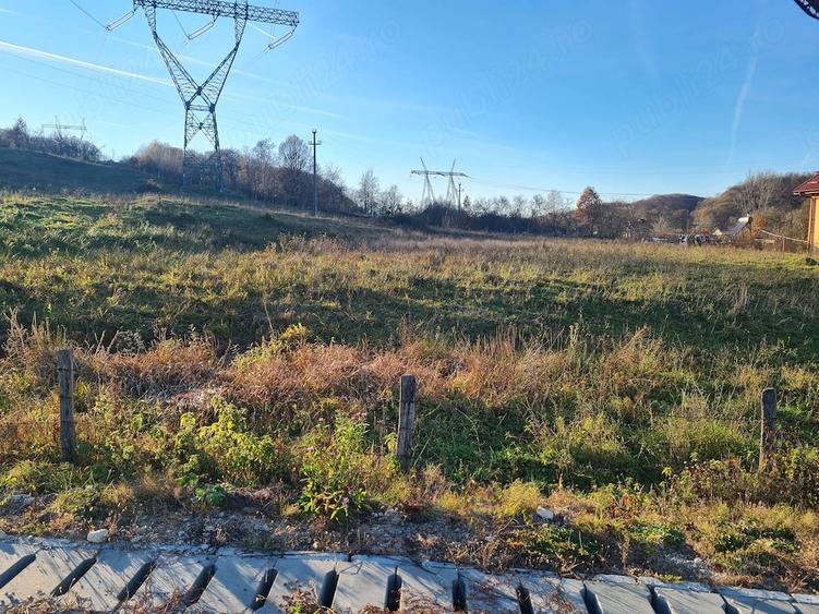 Teren de 5200 mp, în Măldărești