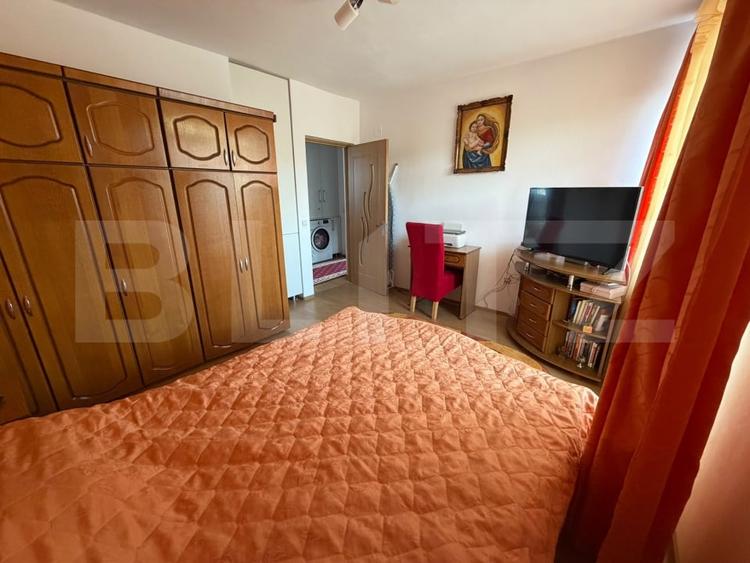 Apartament cu 3 camere, 61 mp, zona Terra - 7